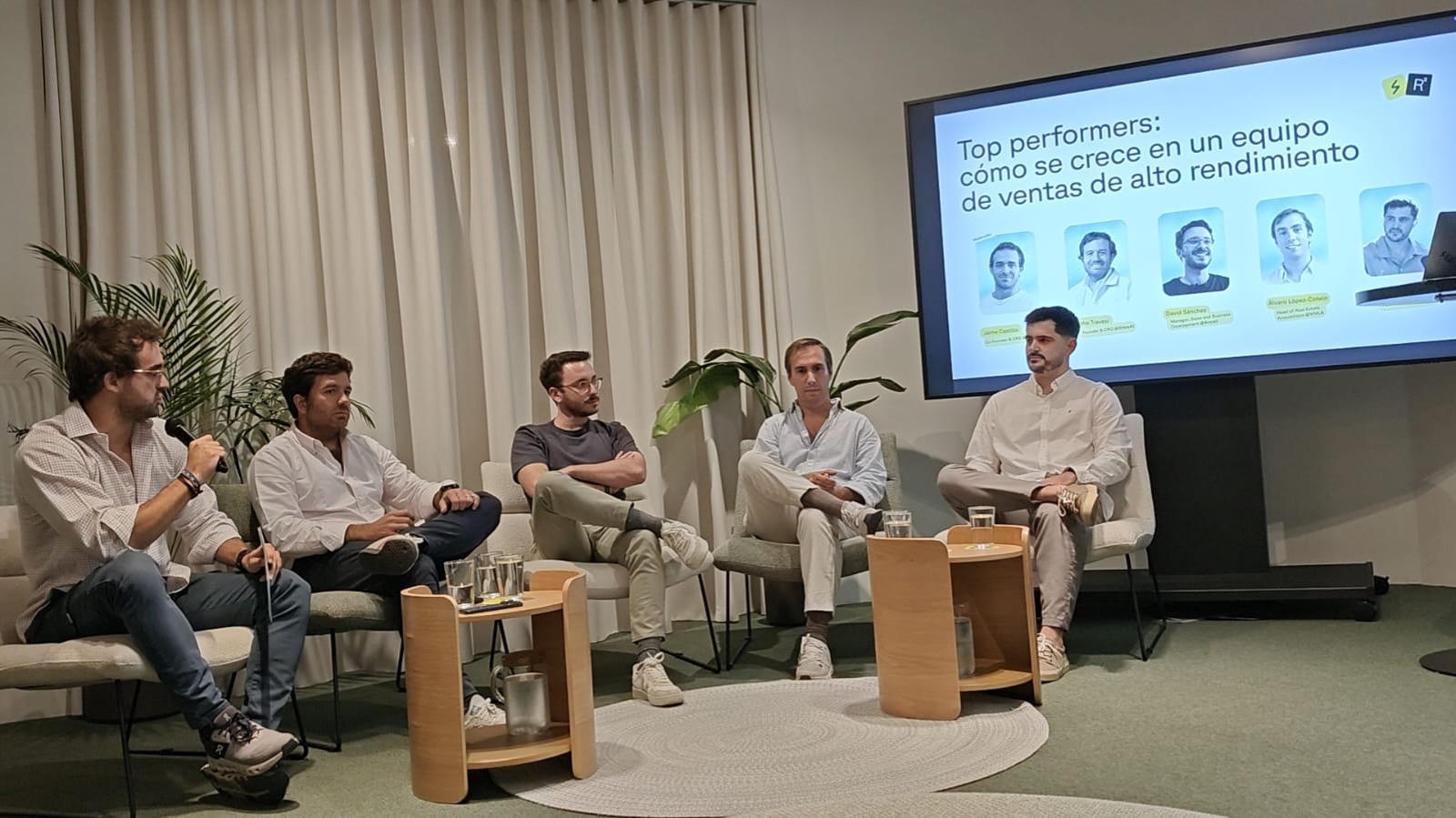 Round table at Shakers’ offices